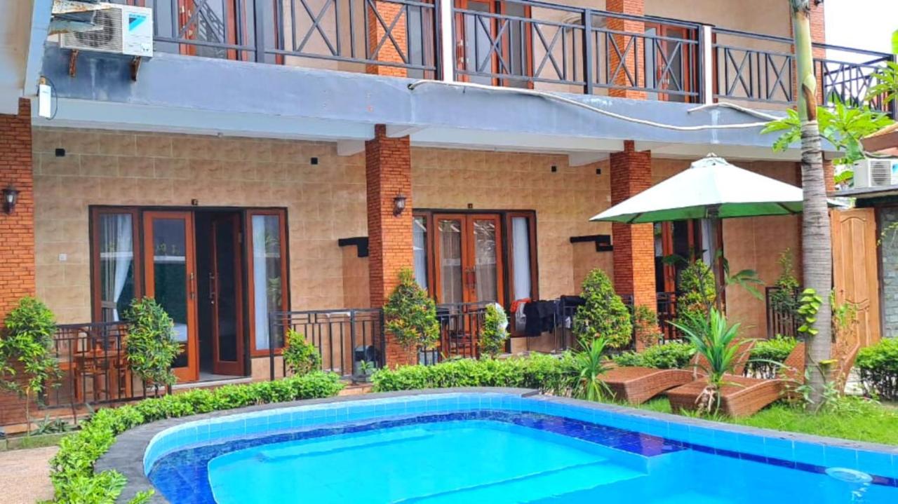 Wahyuga Sari Guest House Nita Salon & Spa Lembongan Exterior foto